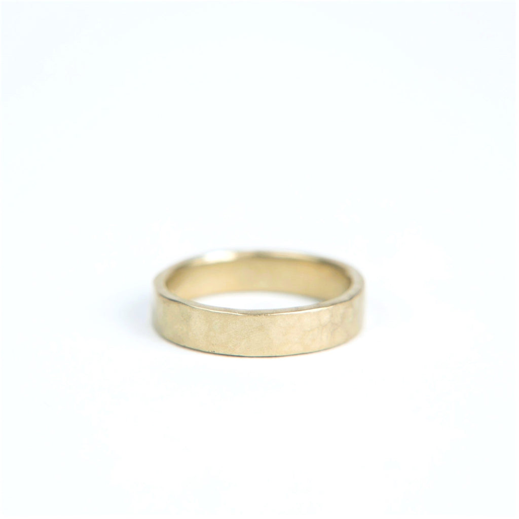 Black Barc - Jyun Band 4 mm - 14k Yellow Gold - Size 7