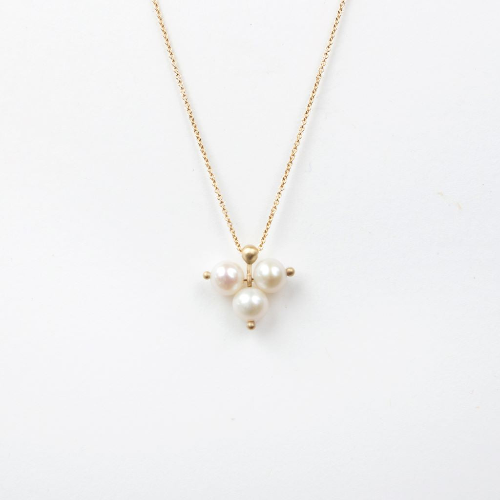 Carla Caruso - Trinity Necklace - White Pearl