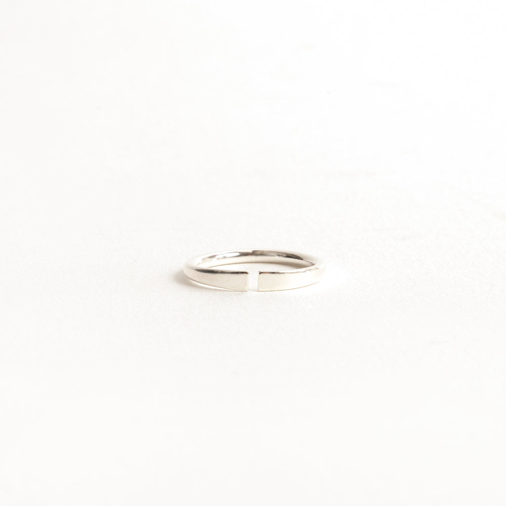 Cameron Rando - Slim Meridian Ring - Sterling Silver