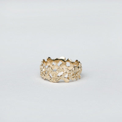 N + A - Wide Petal Band - Size 6