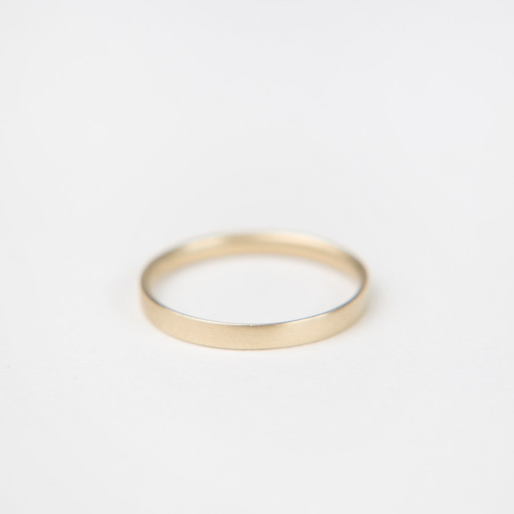 Carla Caruso - Small Flat Band - 14k Yellow Gold - Size 6