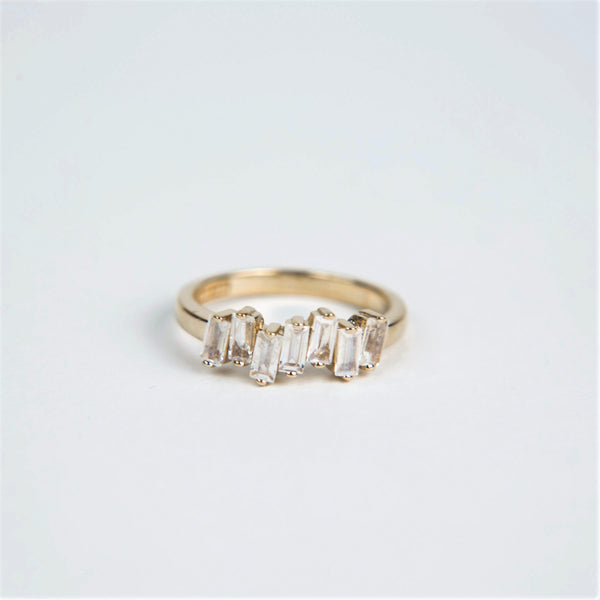 Suzanne Kalan - 14k Gold Uneven Band Rings - Rainbow Moonstone - Size 5.5