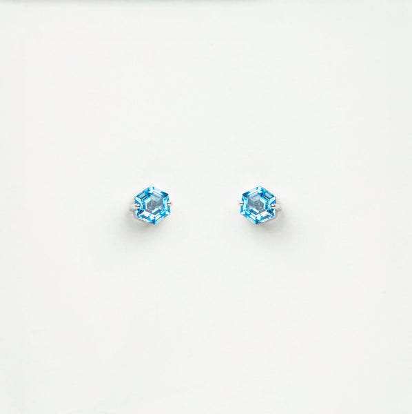 Suzanne Kalan - 14k Gold Bloom Hexagon Post Earrings - Swiss Blue Topaz
