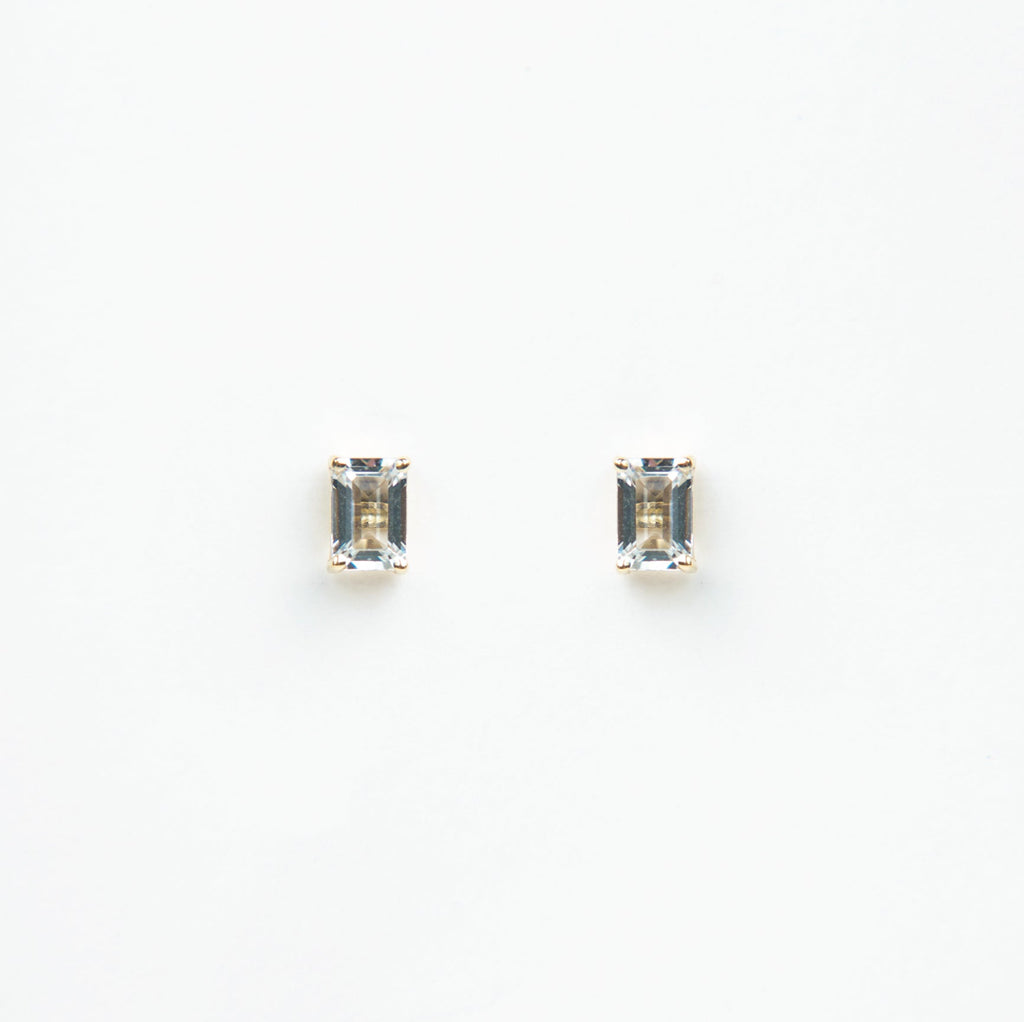 Suzanne Kalan - 14k Gold Emerald Cut Post Earrings - Green Amethyst