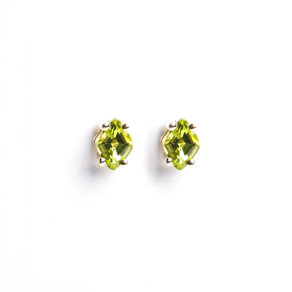 Suzanne Kalan - 14k Yellow Gold Crete Studs - Peridot