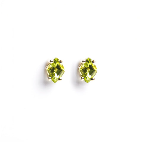 Suzanne Kalan - 14k Yellow Gold Crete Studs - Peridot