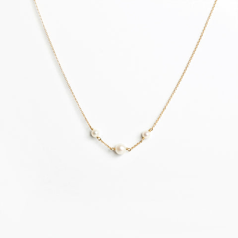 Carla Caruso - Petite Linear Pearl Necklace