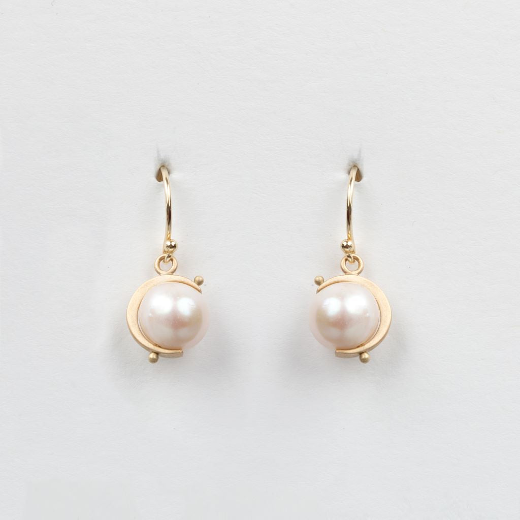 Carla Caruso - Sliver Moon & Pearl Earrings