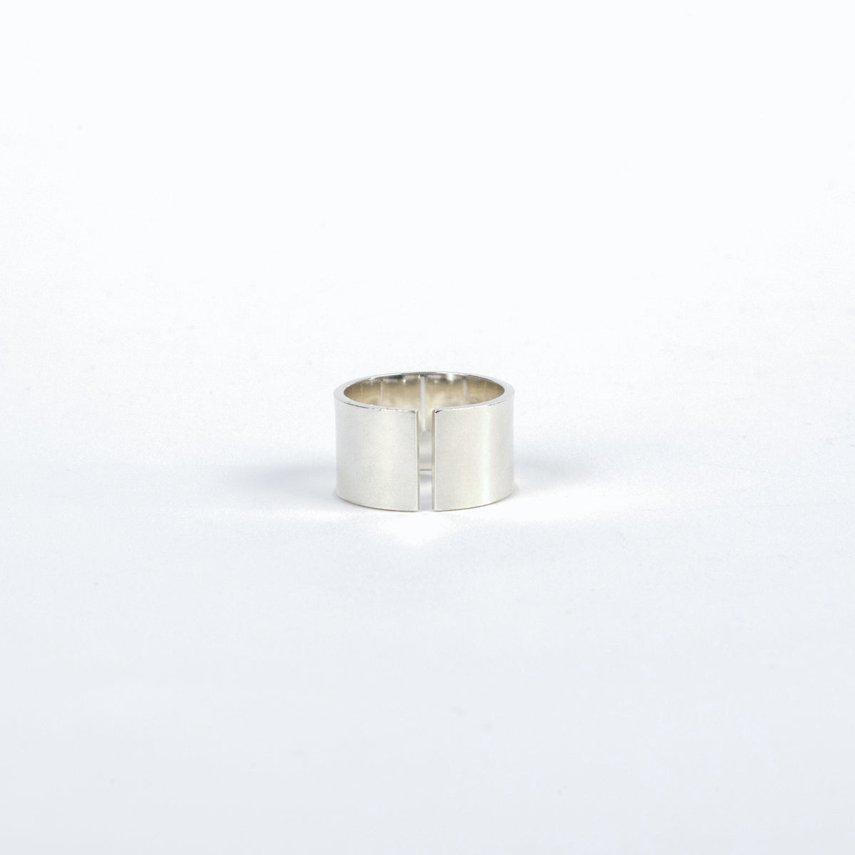 Cameron Rando - Wide Meridian Ring - Sterling Silver – Canoe