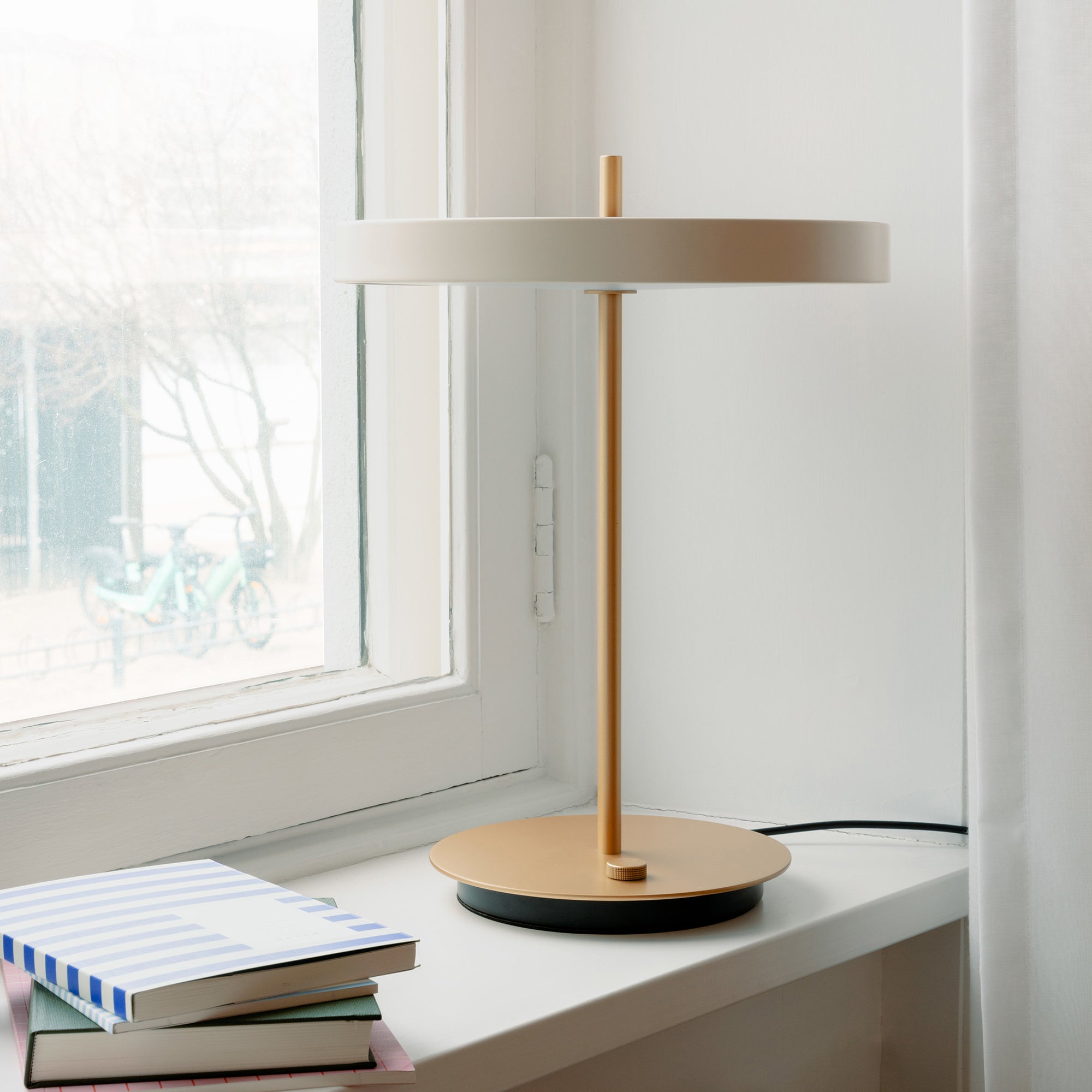Asteria LED Table Lamp - Pearl White