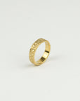 Elle Naz - Highlands Band Medium - Size 6.5