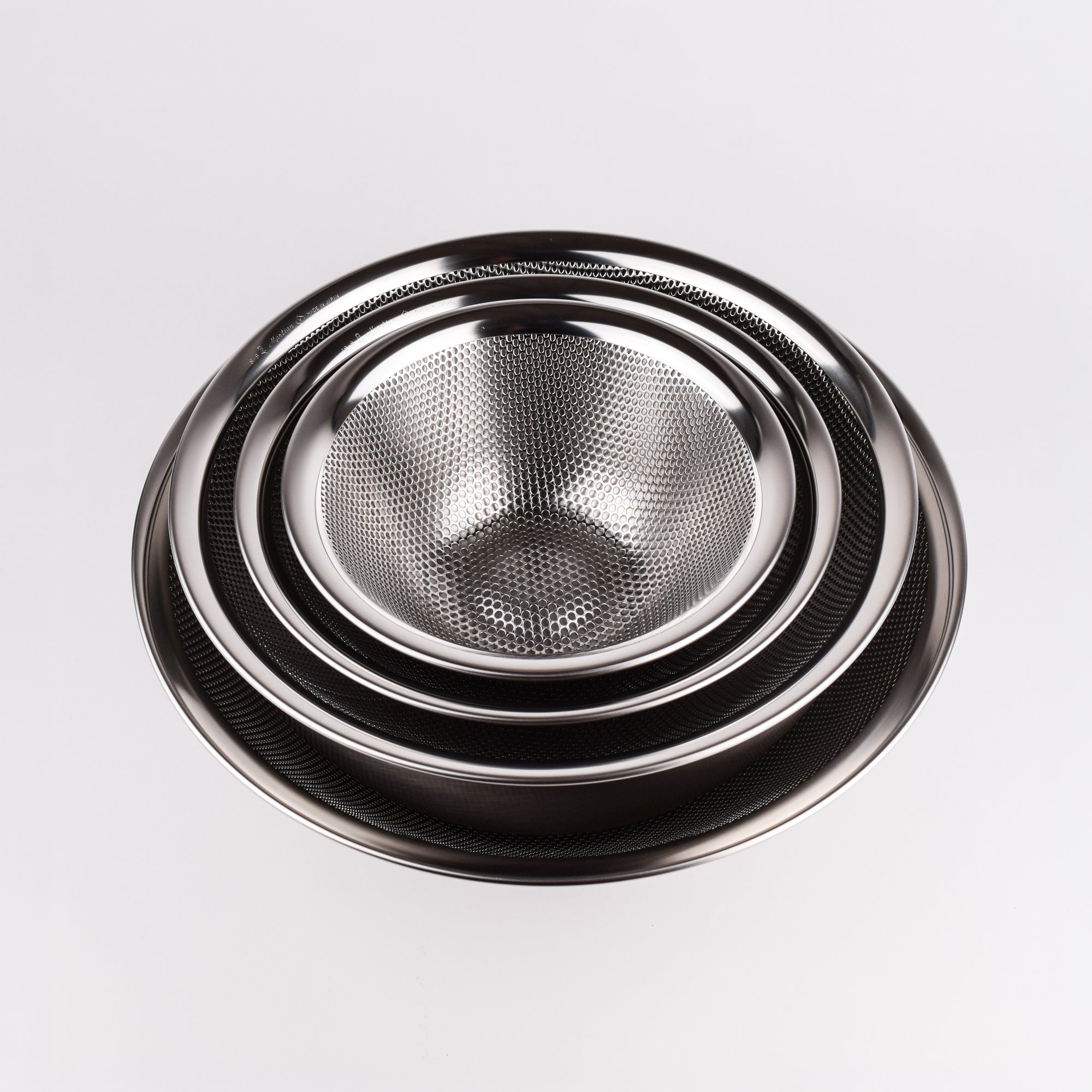 Sori Yanagi Bowls &amp; Strainers - Medium Strainer