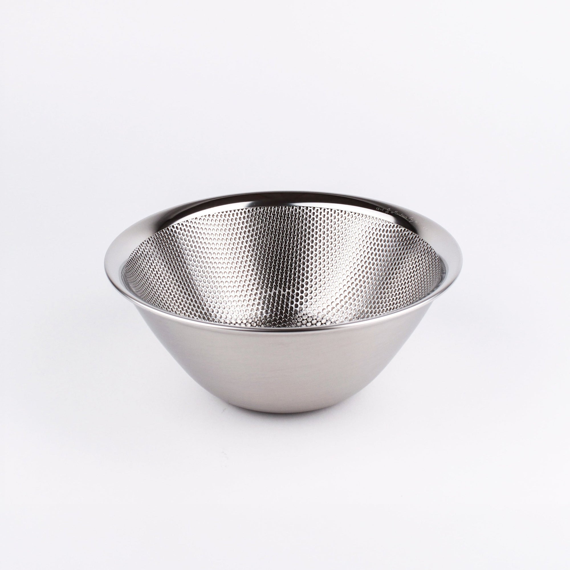 Sori Yanagi Bowls &amp; Strainers - Medium Strainer