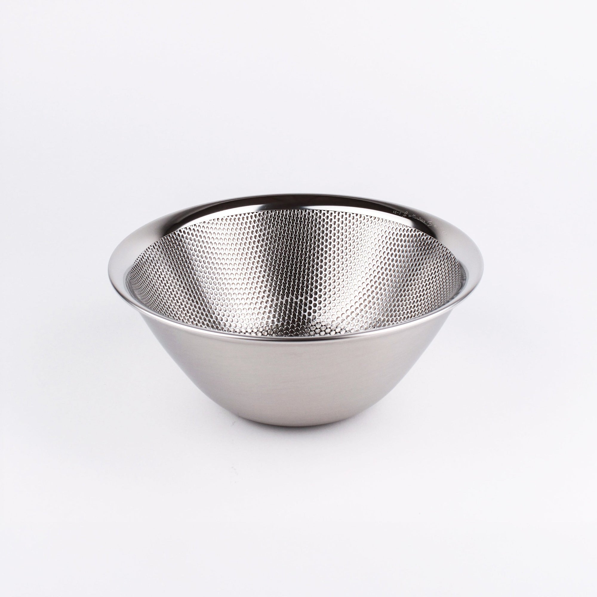 Sori Yanagi Bowls &amp; Strainers - Medium Bowl