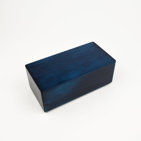 Blue rectangular box on a white background