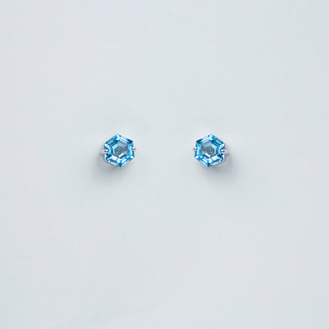 Suzanne Kalan - 14k Gold Bloom Hexagon Post Earrings - Swiss Blue Topaz