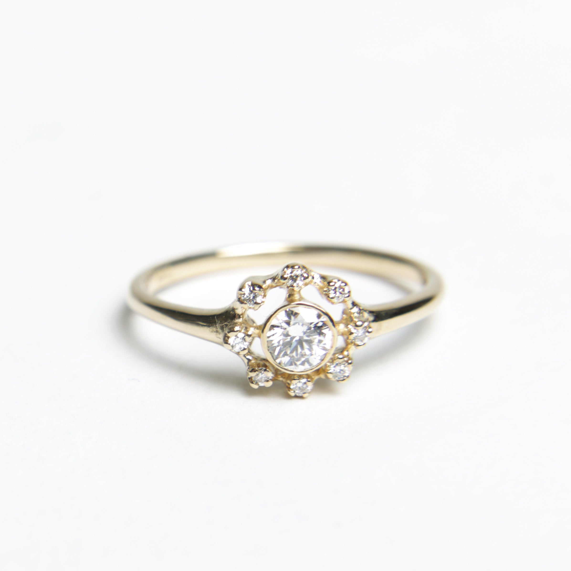 N + A - Moon and Stars Diamond Ring, Size 7 | Canoe