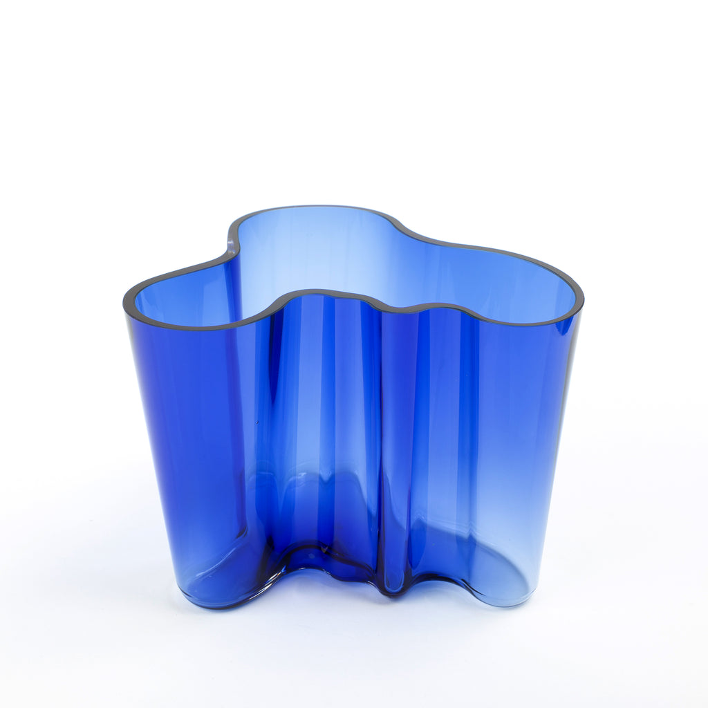 alvar aalto vase 6.25" high ultramarine blue glass