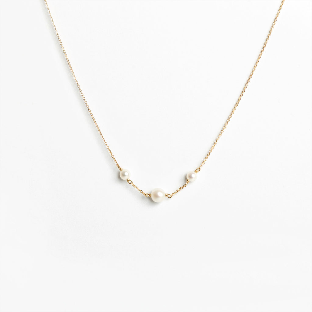 Carla Caruso - Petite Linear Pearl Necklace