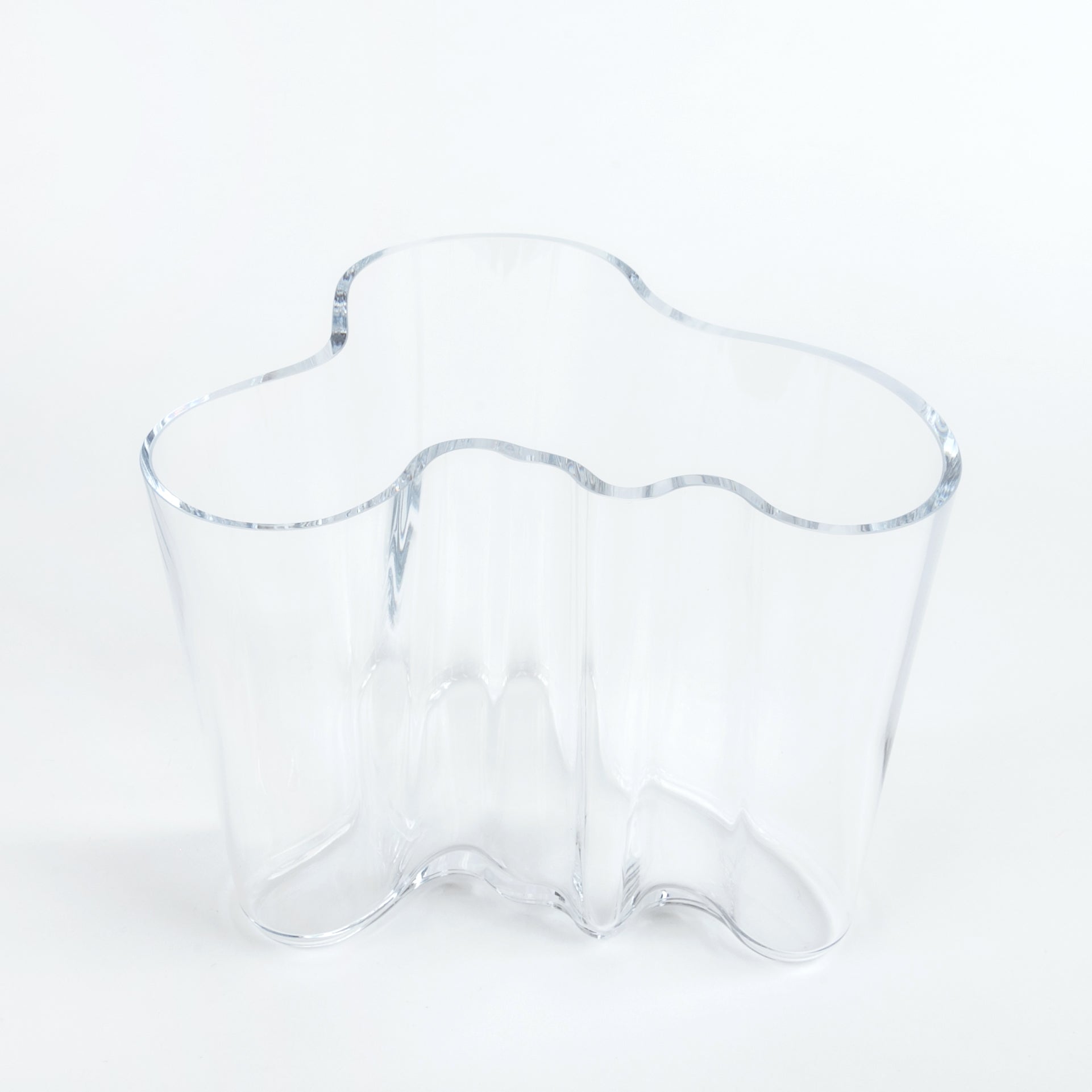 alvar aalto vase 6.25" high clear glass