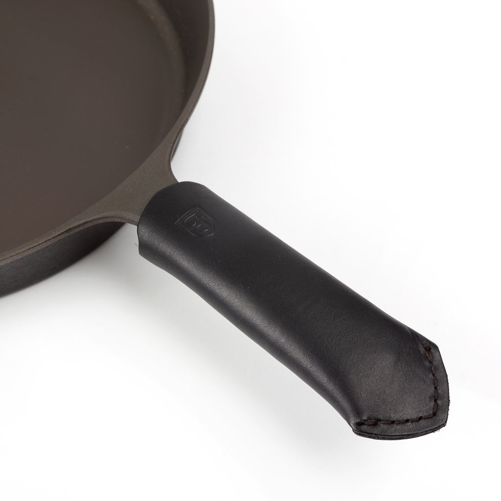 Field Co. Cast Iron - Black Leather Handle Cover